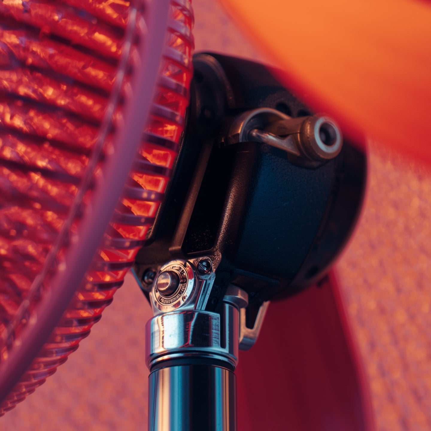 Clip-On Fan – 6-Inch Oscillating for Grow Tents